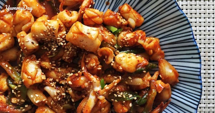 Cách làm bạch tuộc xào sa tế nóng hổi đơn giản