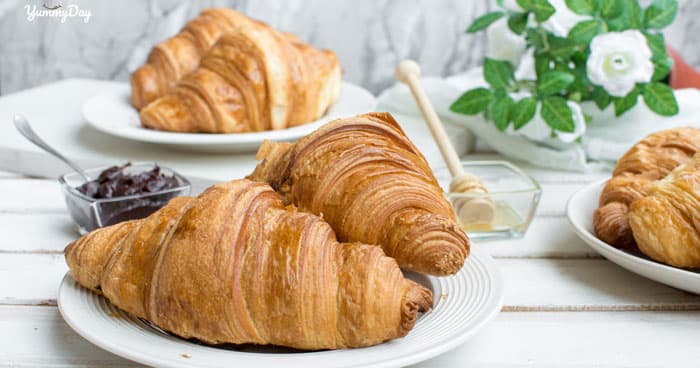 Tự tay làm bánh sừng bò thơm ngon bổ dưỡng lại chất lượng