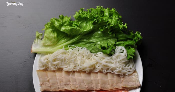 Hướng dẫn làm bánh tráng cuốn thịt heo ngon chuẩn vị Đà Nẵng