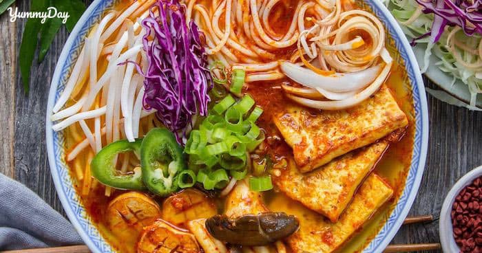 Cách nấu bún bò Huế chay chuẩn vị cực thơm ngon