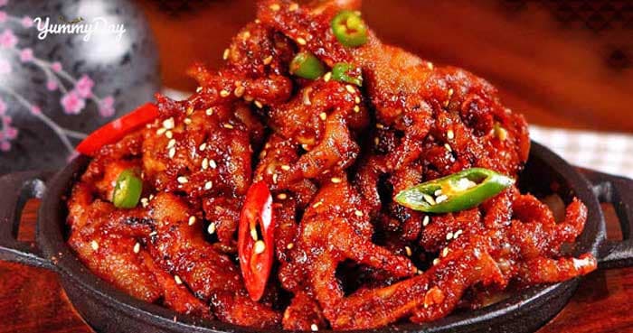 Bắt tay làm chân gà xào cay ngon đắm say ai cũng mê ngay