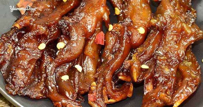 Làm chân vịt rút xương lai rai cùng bạn bè vào cuối tuần