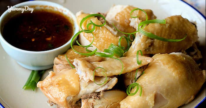 Cách làm gà hấp tỏi thơm ngon trên từng thớ thịt