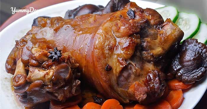 Giò heo hầm thuốc bắc đầy dinh dưỡng bồi bổ cho sức khỏe