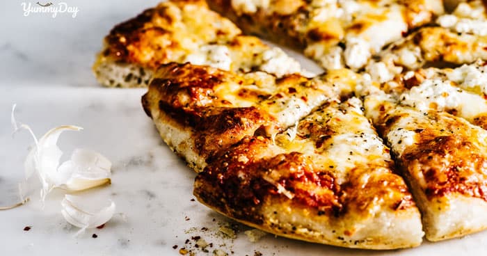 Cách làm pizza bằng lò vi sóng đơn giản ngay tại nhà