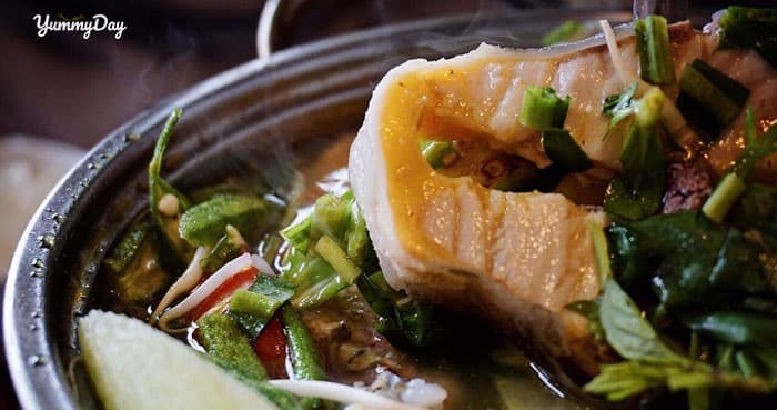 Cách làm lẩu cá tầm chua cay thơm ngon hấp dẫn ai cũng mê
