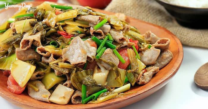 Tuyệt chiêu làm lòng heo xào cải chua thơm ngon hấp dẫn