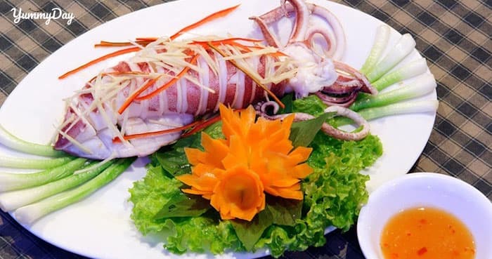 Cách làm mực hấp lá lốt nhanh chóng mà lại rất đơn giản