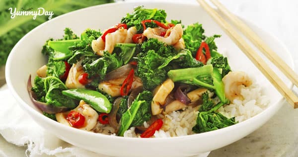 Bật mí ngay với chị em cách làm mực xào bông cải siêu ngon