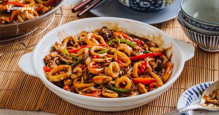 Cách làm mực xào ớt chuông ngon tê tái cõi lòng