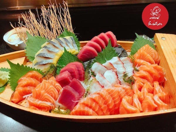 Review chi tiết nhà hàng Sushibar Xuân Diệu chuẩn Nhật
