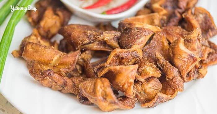 Tai heo chiên giòn ngon độc lạ vừa ăn vặt vừa ăn chơi