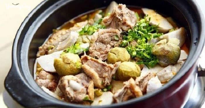 Cách nấu vịt om sấu ngon cơm cho gia đình thưởng thức