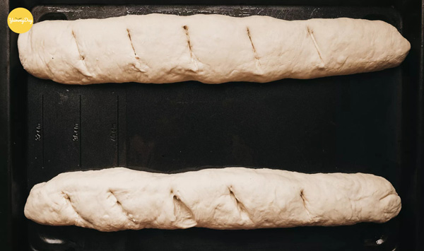 Tạo hình dài cho bánh mì