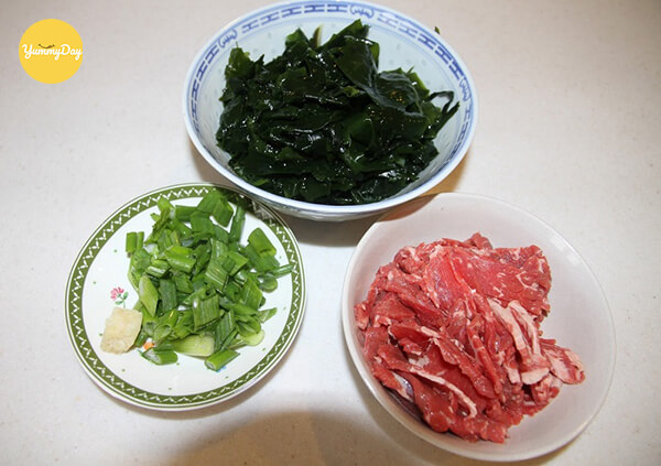 Nguyên liệu nấu món canh rong biển thịt bò