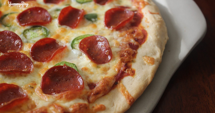 Cách làm pizza xúc xích thơm ngon chất lượng ngay tại nhà